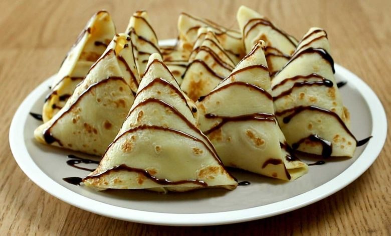 Apple & Walnut Crêpes